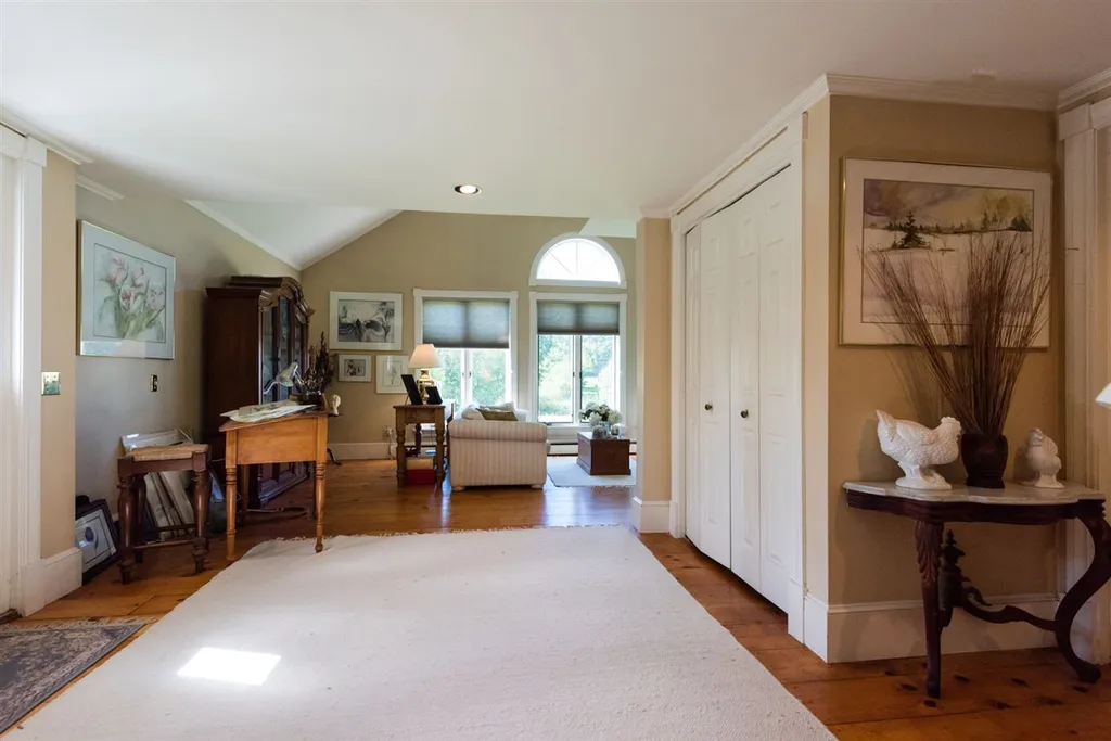 25 Roth Road Warren VT 05674