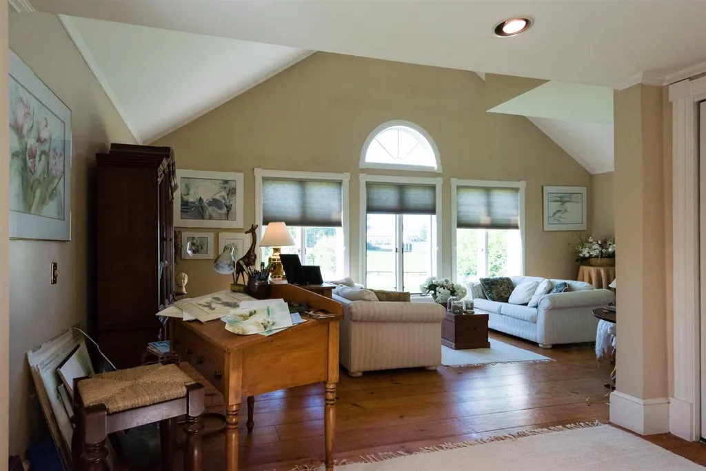 25 Roth Road Warren VT 05674