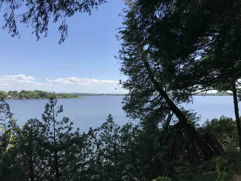 83 Cedarvale Estate Alburgh VT 05440