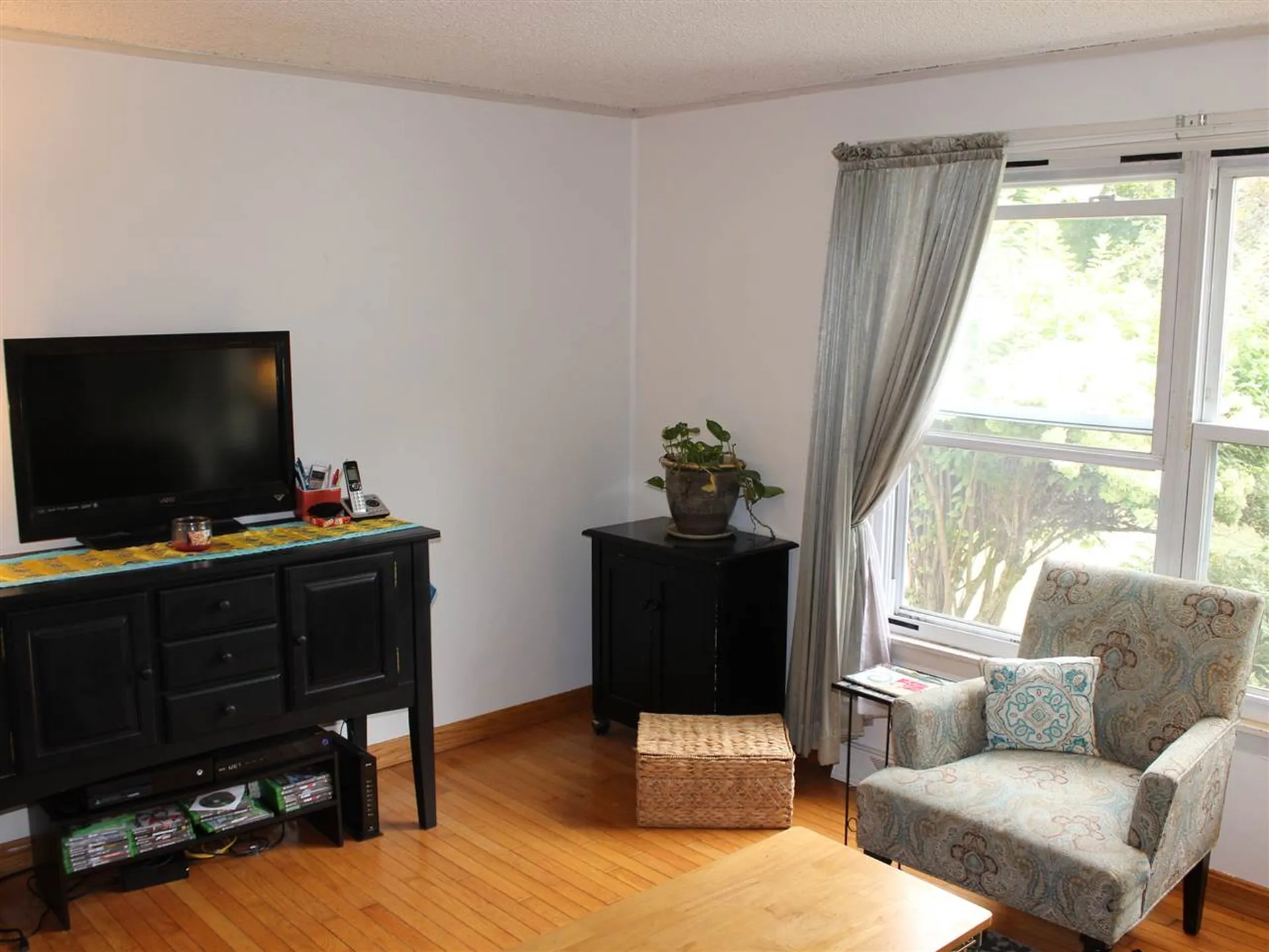 9 Oak Hill Road Hinsdale NH 03451