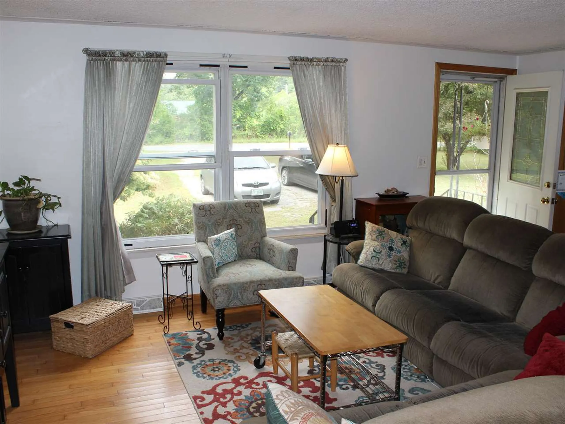 9 Oak Hill Road Hinsdale NH 03451