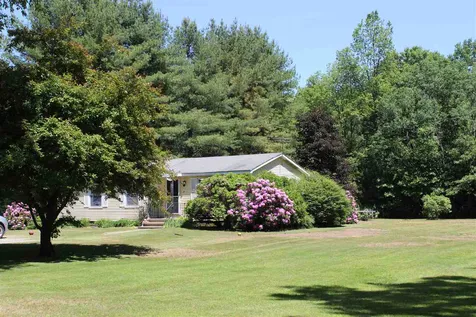 9 Oak Hill Road Hinsdale NH 03451