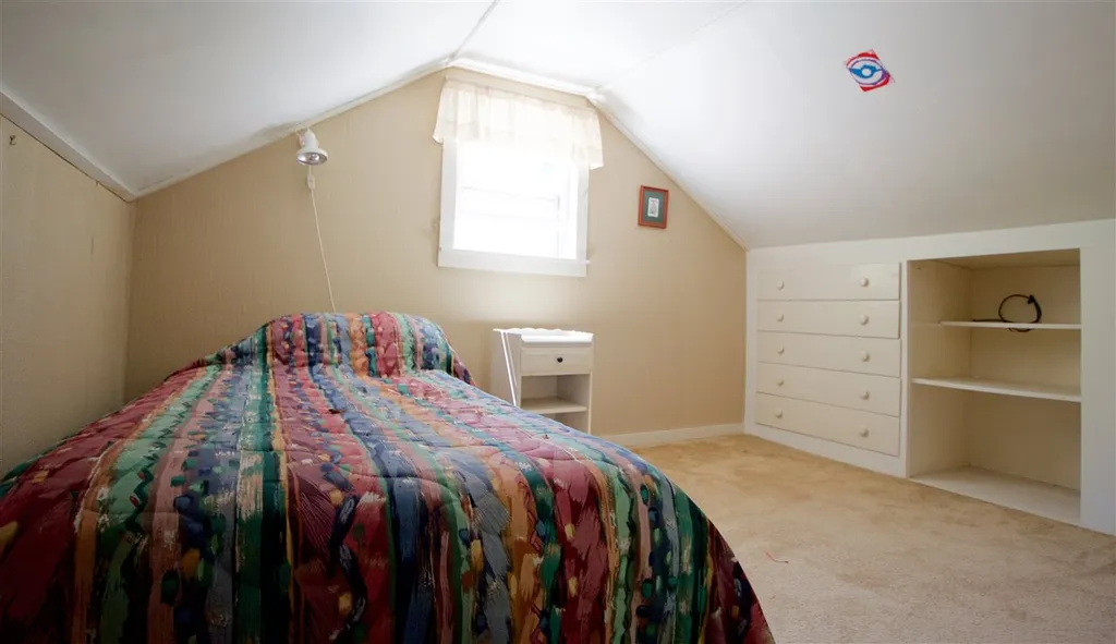 1966 Thompsonburg Road Londonderry VT 05148