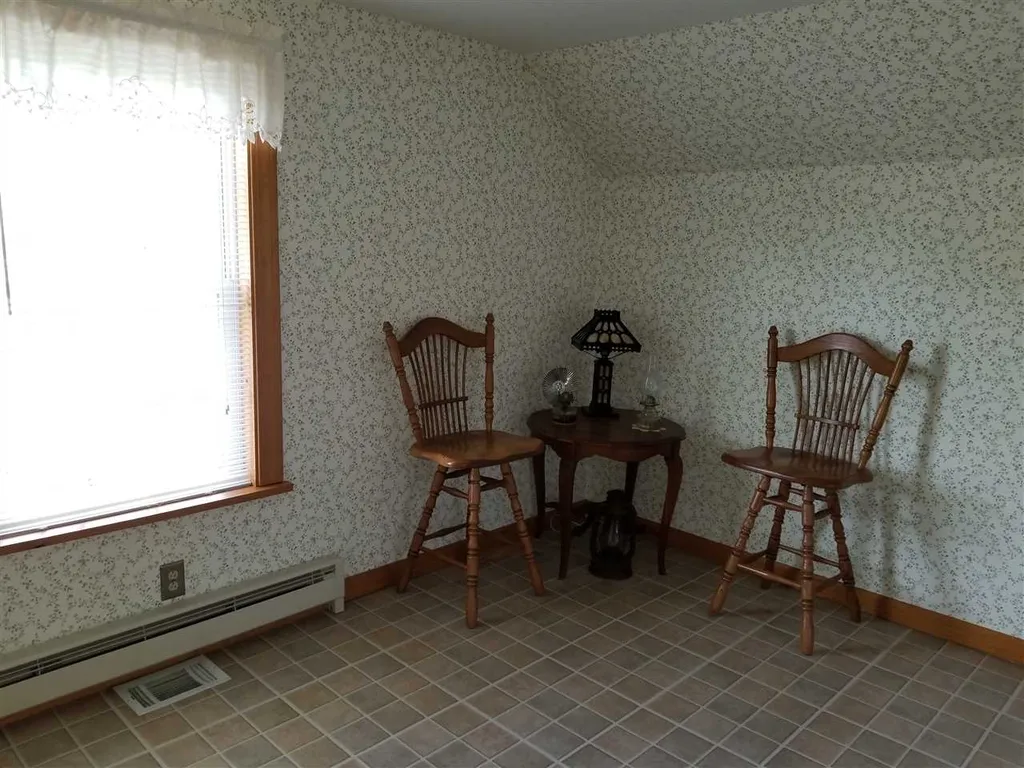 16 Spruce Street Gorham NH 03581