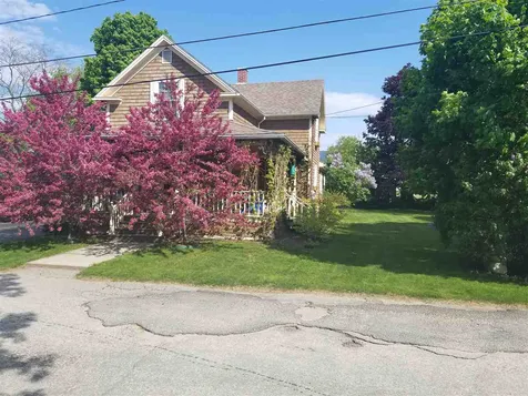 16 Spruce Street Gorham NH 03581
