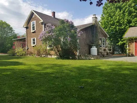 16 Spruce Street Gorham NH 03581