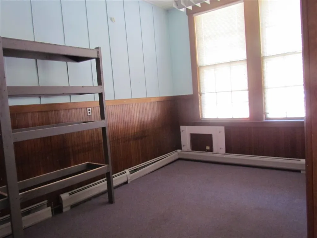 1307 Nh Route 175 Campton NH 03223