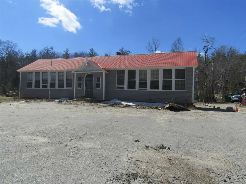 1307 Nh Route 175 Campton NH 03223