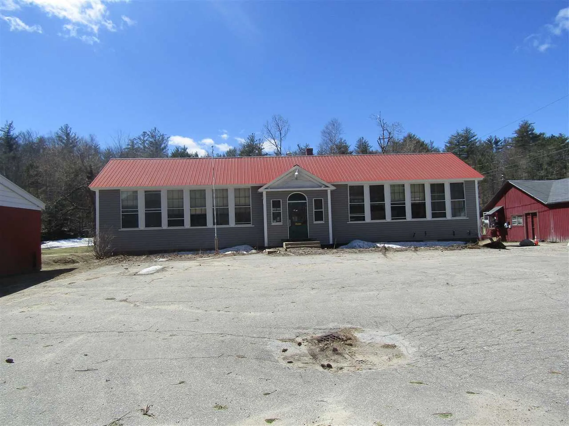 1307 Nh Route 175 Campton NH 03223