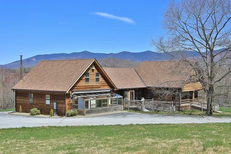 44 Whitney Road Lancaster NH 03584