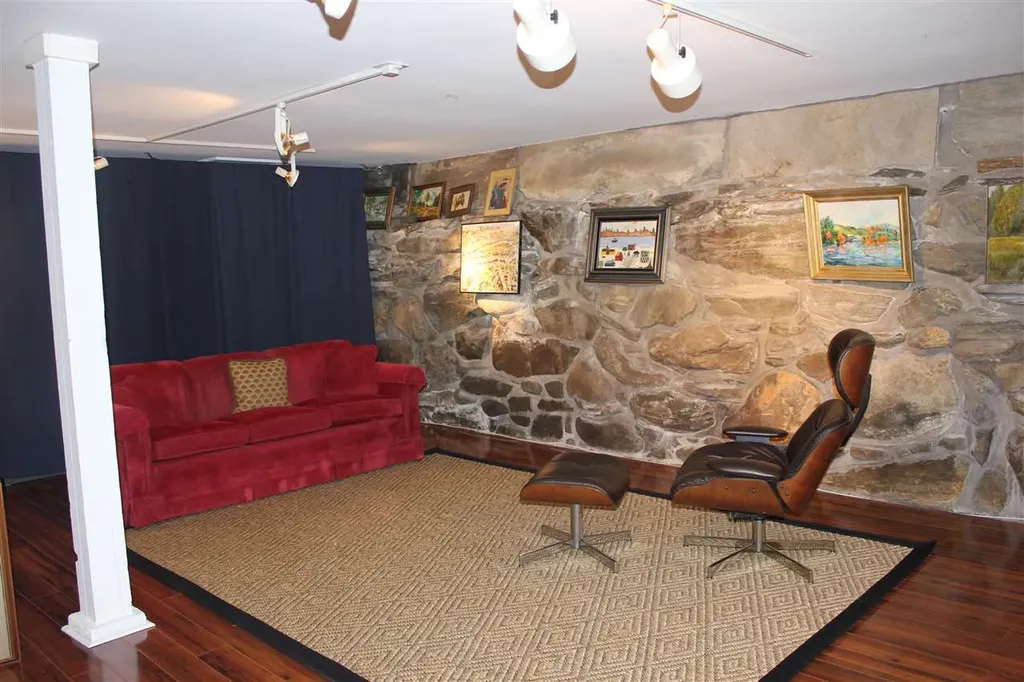 686 Main Street Weston VT 05161