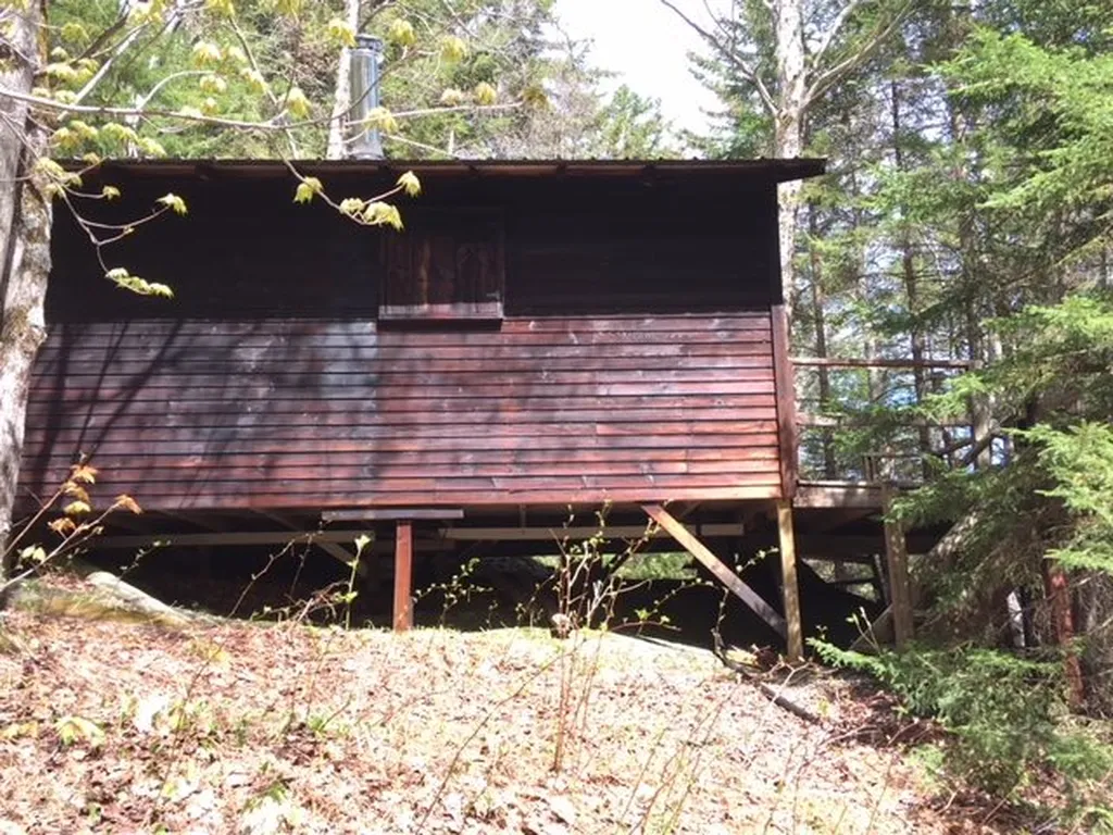 172 Old Log Road Stockbridge VT 05772