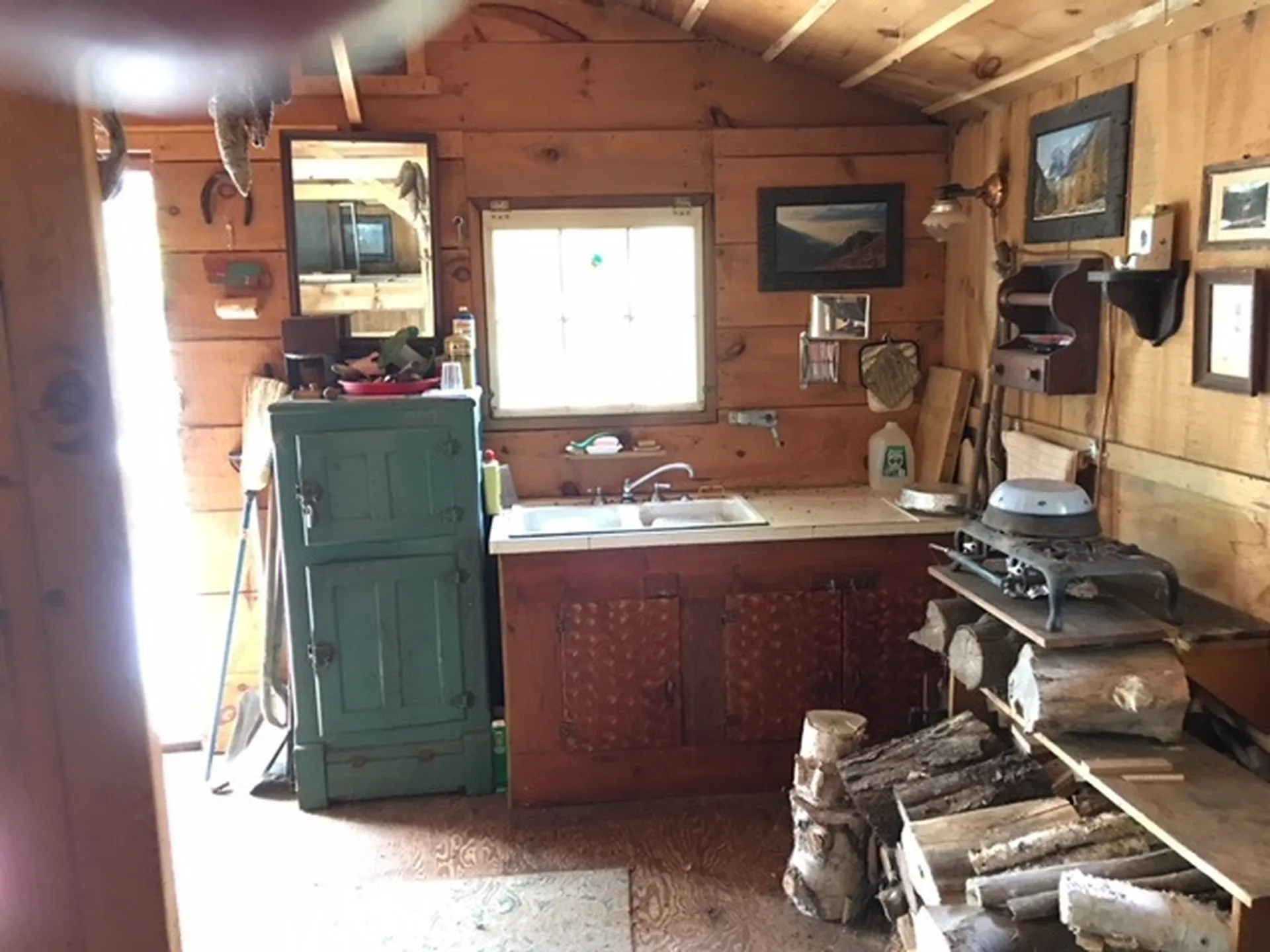 172 Old Log Road Stockbridge VT 05772