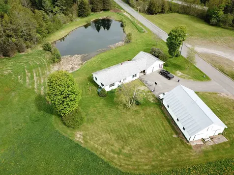 134 Gilfillan Road Barnet VT 05821