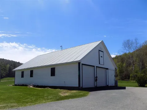 134 Gilfillan Road Barnet VT 05821