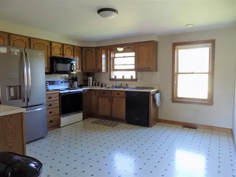 134 Gilfillan Road Barnet VT 05821