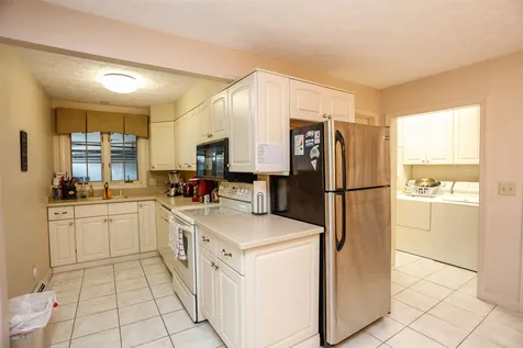 162 Reed Street Manchester NH 03102