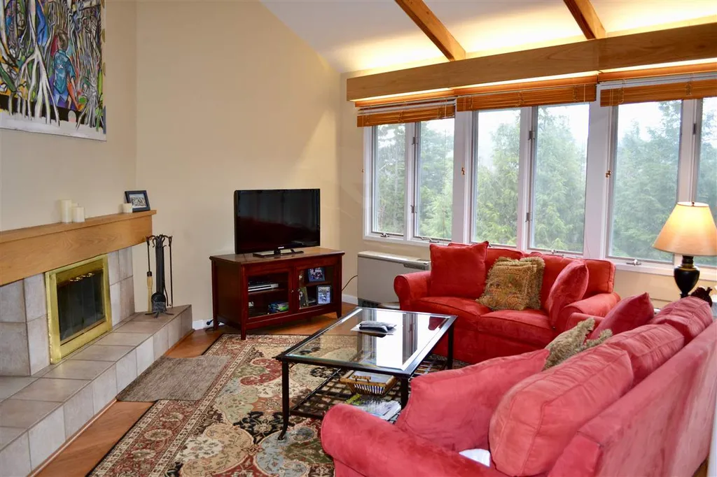 70 Bridges Resort Road Warren VT 05674