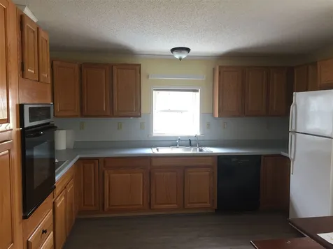 16 Easter Lane Rochester NH 03867-4599