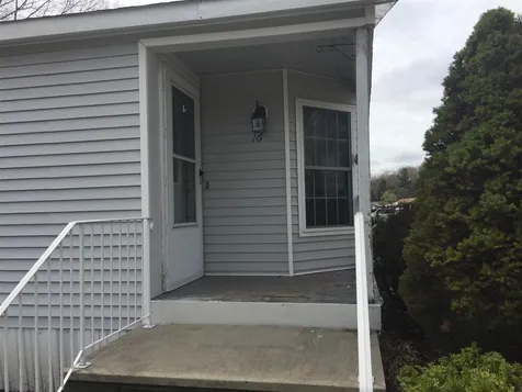 16 Easter Lane Rochester NH 03867-4599