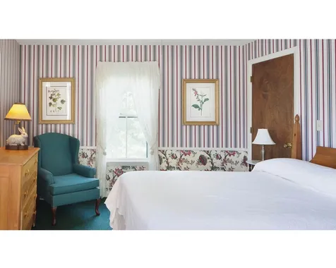 1030 Mayhew Turnpike Bridgewater NH 03222