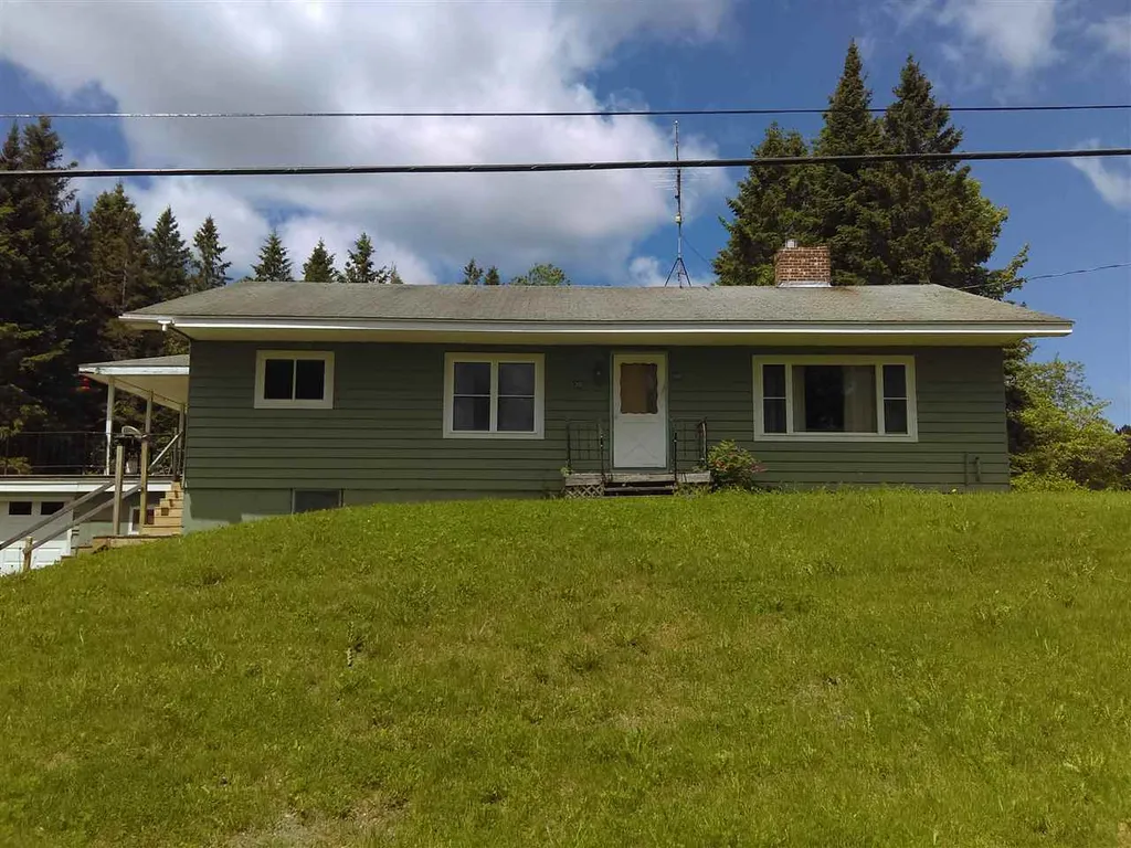 39 Bear Rock Road Colebrook NH 03576