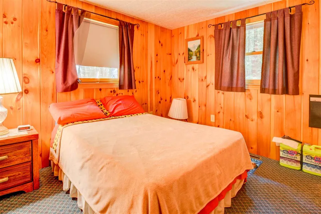 24 Hemlock Road Barnstead NH 03218