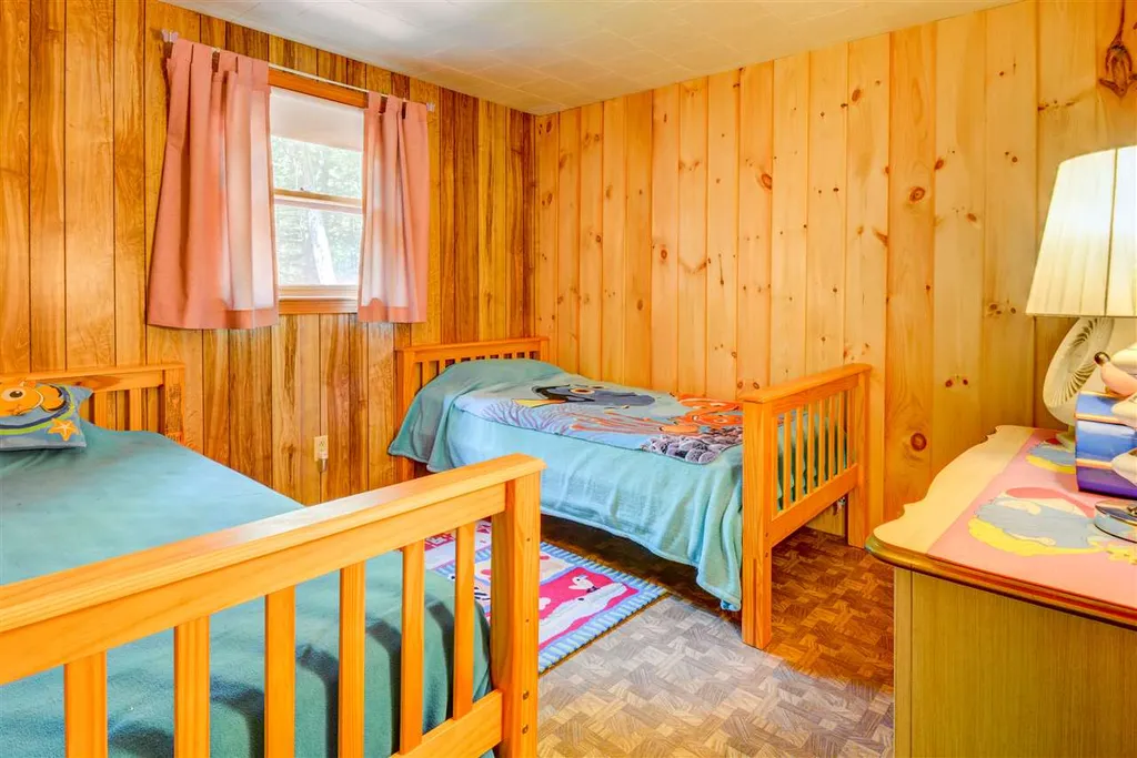 24 Hemlock Road Barnstead NH 03218