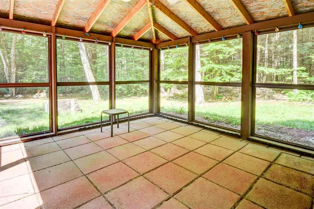 24 Hemlock Road Barnstead NH 03218
