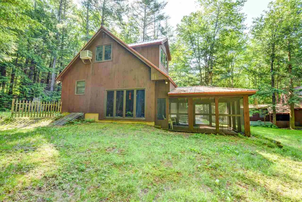 24 Hemlock Road Barnstead NH 03218