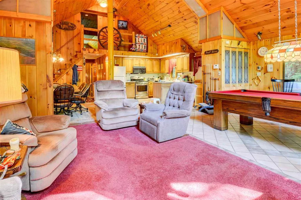 24 Hemlock Road Barnstead NH 03218