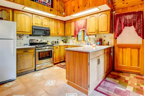 24 Hemlock Road Barnstead NH 03218