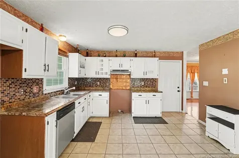 5777 Senoma Place Fayetteville NC 28314