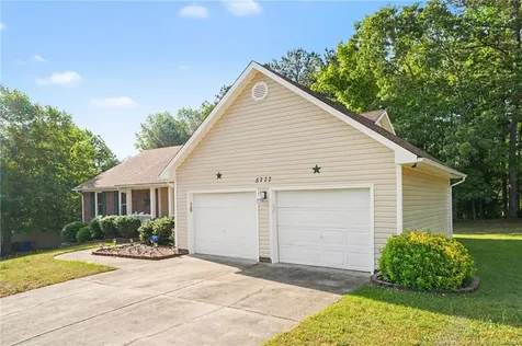5777 Senoma Place Fayetteville NC 28314
