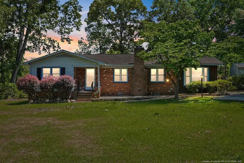 646 Pleasant Loop Fayetteville NC 28311