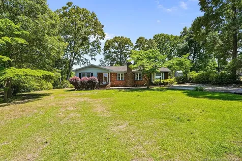 646 Pleasant Loop Fayetteville NC 28311