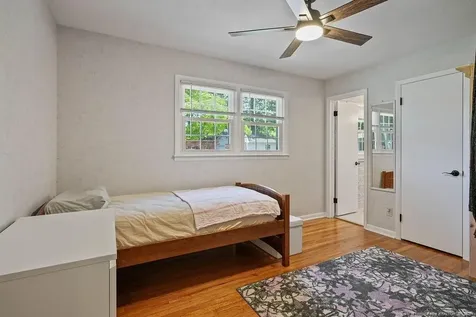 646 Pleasant Loop Fayetteville NC 28311