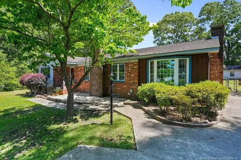 646 Pleasant Loop Fayetteville NC 28311