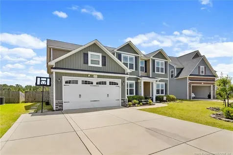 1676 Man O War Drive Hope Mills NC 28348