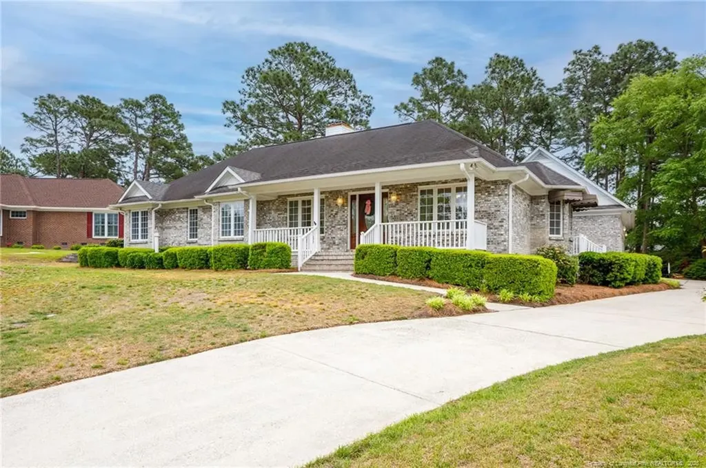 3579 Barbary Bluff Hope Mills NC 28348