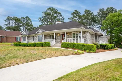 3579 Barbary Bluff Hope Mills NC 28348