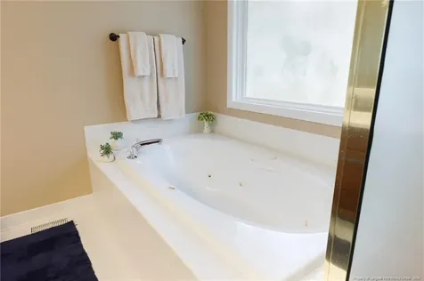 3579 Barbary Bluff Hope Mills NC 28348