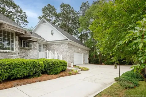 3579 Barbary Bluff Hope Mills NC 28348