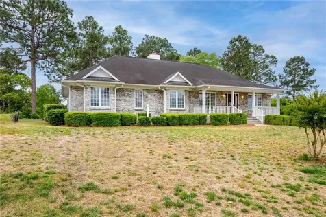 3579 Barbary Bluff Hope Mills NC 28348