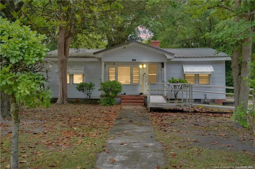 1006 James Street Elizabethtown NC 28337