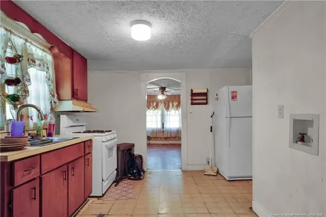 1006 James Street Elizabethtown NC 28337