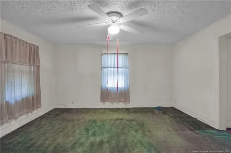 1006 James Street Elizabethtown NC 28337