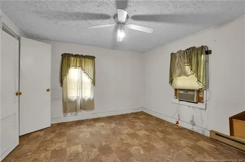 1006 James Street Elizabethtown NC 28337