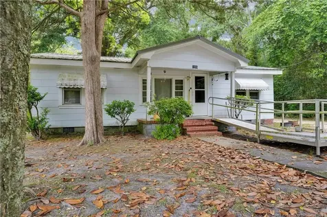 1006 James Street Elizabethtown NC 28337