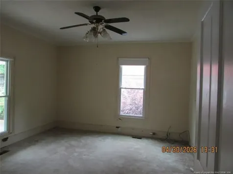 215 E Maple Street Mount Olive NC 28365
